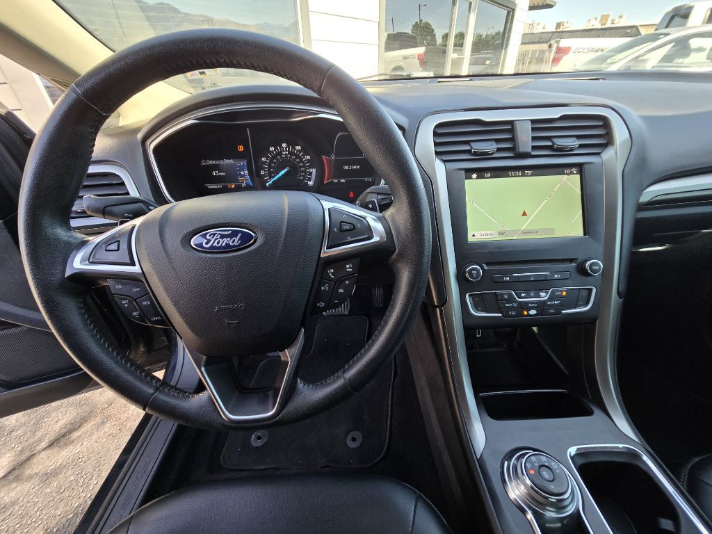2017 Ford Fusion Image 13