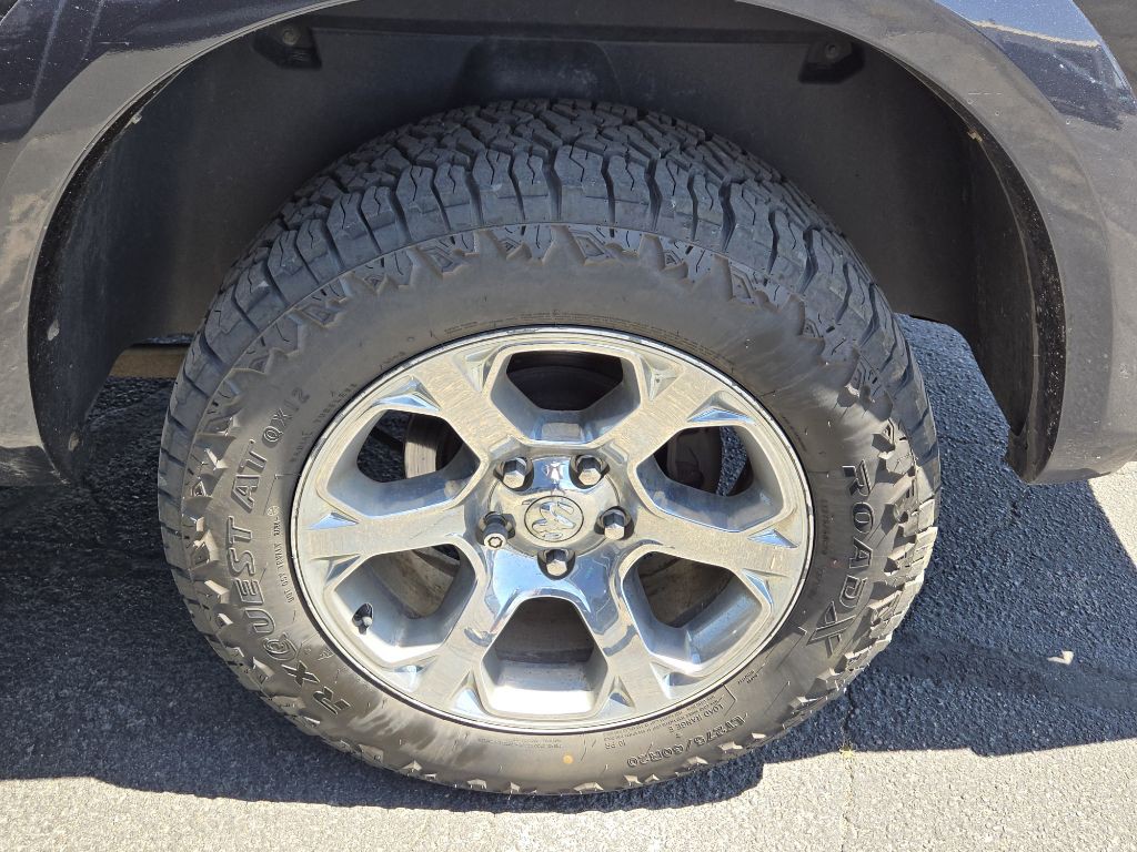 2015 RAM 1500 Image 24