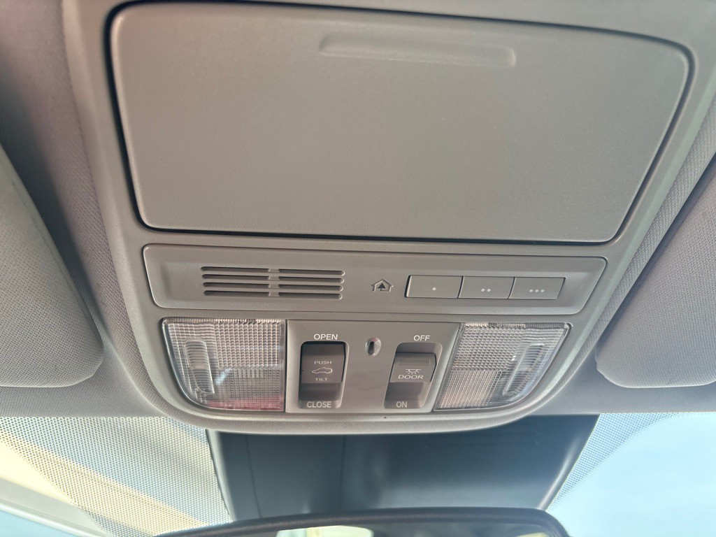 2019 Honda CR-V Image 17