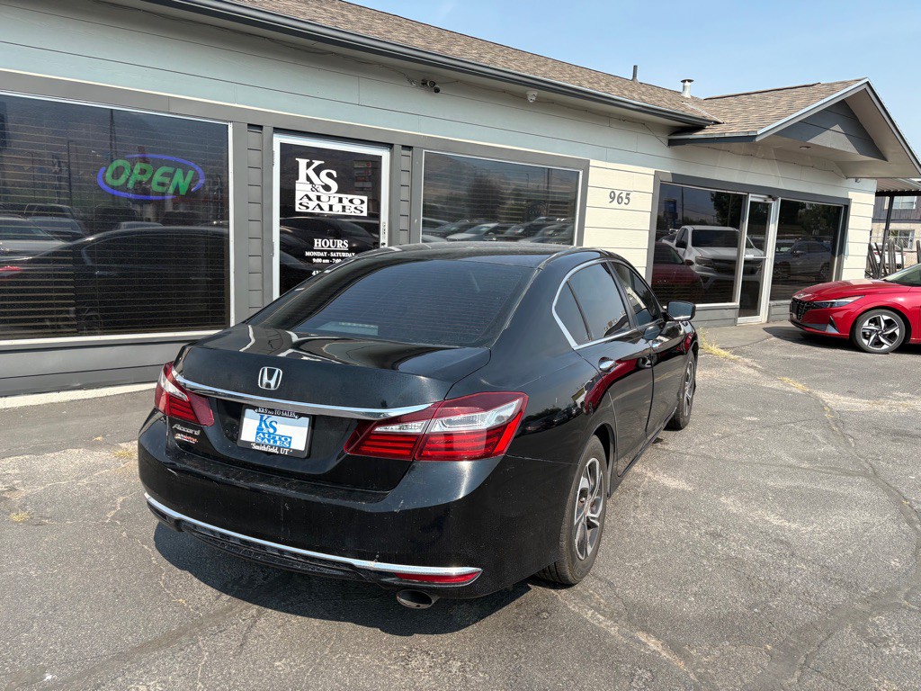 2017 Honda Accord Image 3