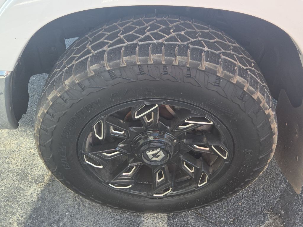 2020 RAM 1500 Image 32