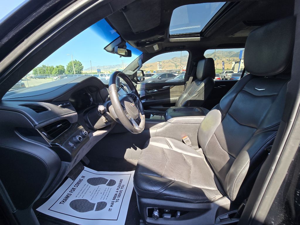 2019 Cadillac Escalade Image 12