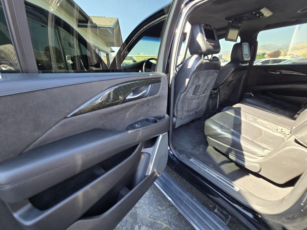2019 Cadillac Escalade Image 25