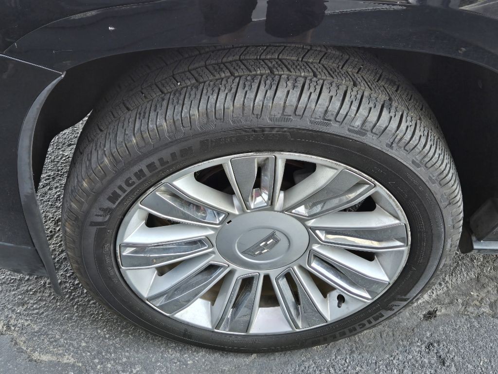 2019 Cadillac Escalade Image 36