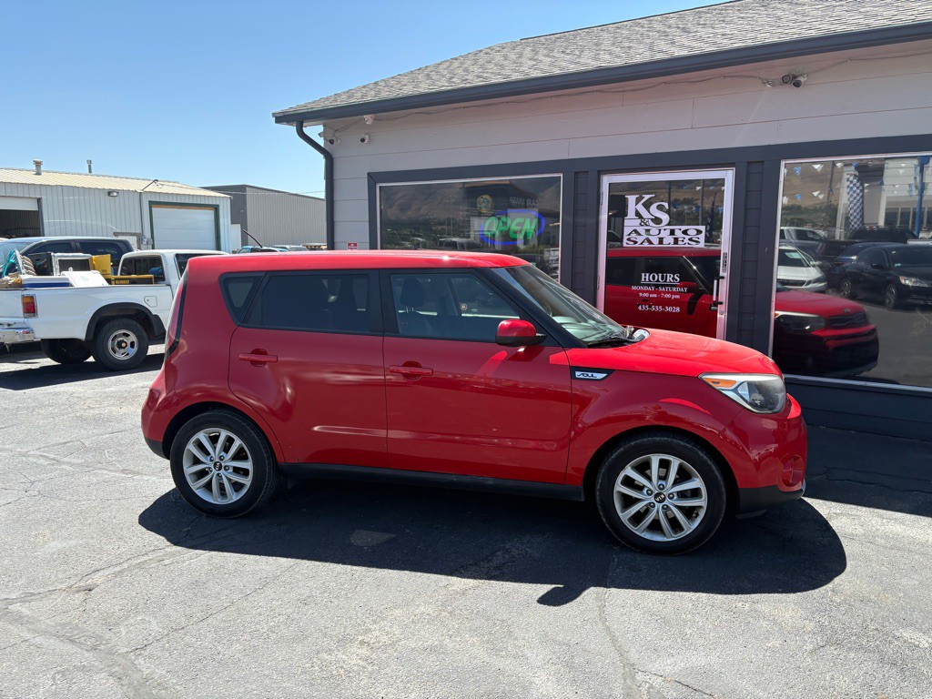 2019 Kia Soul Image 2