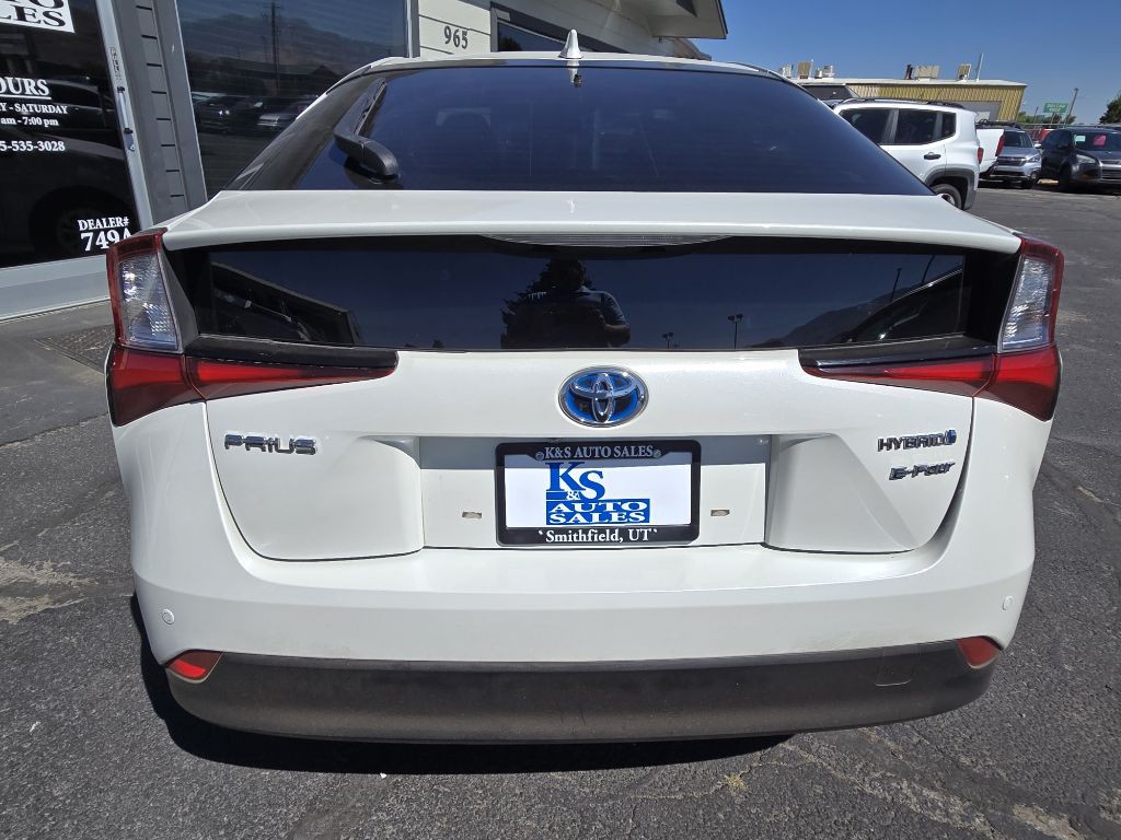 2020 Toyota Prius Image 4