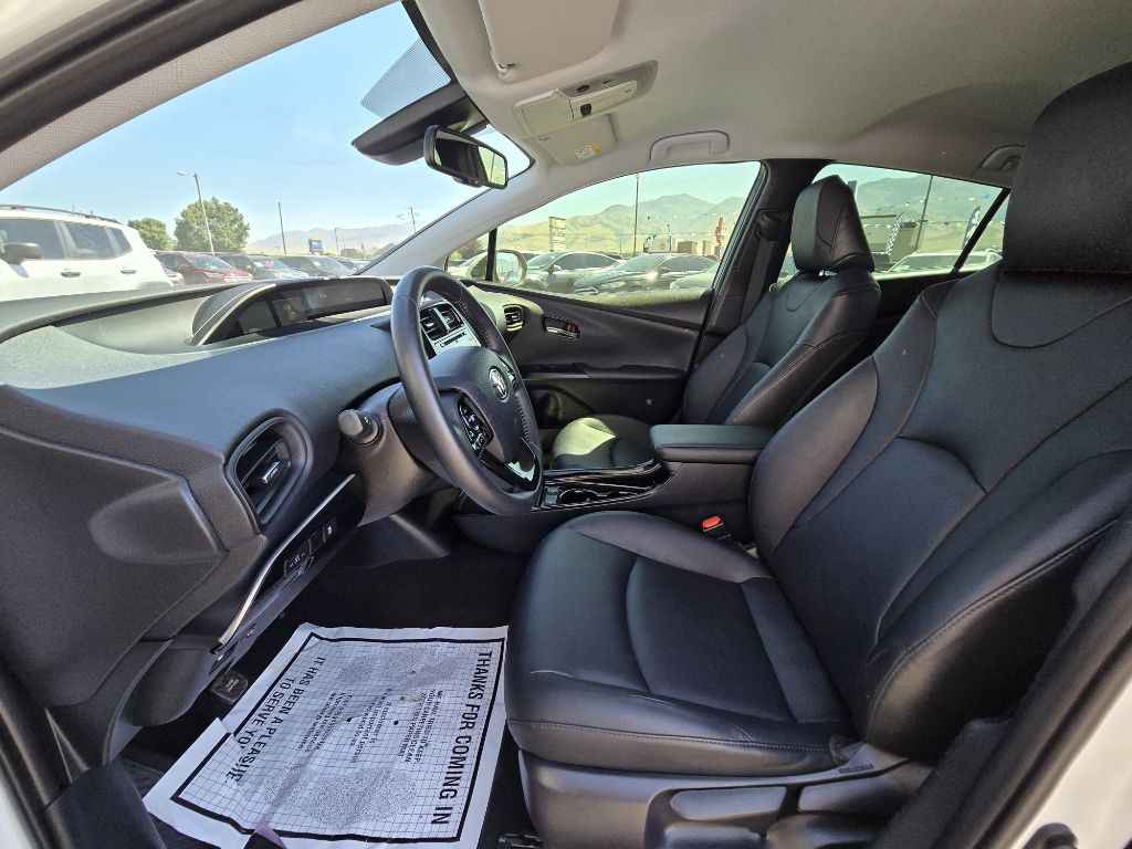 2020 Toyota Prius Image 11