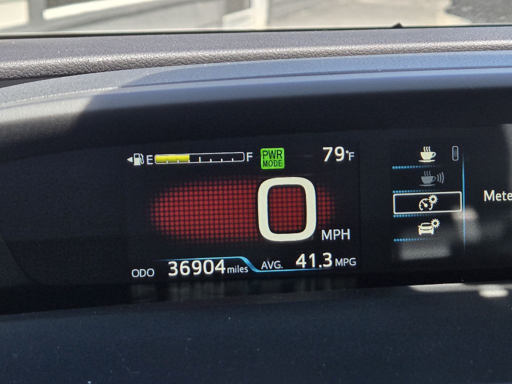 2020 Toyota Prius Image 16