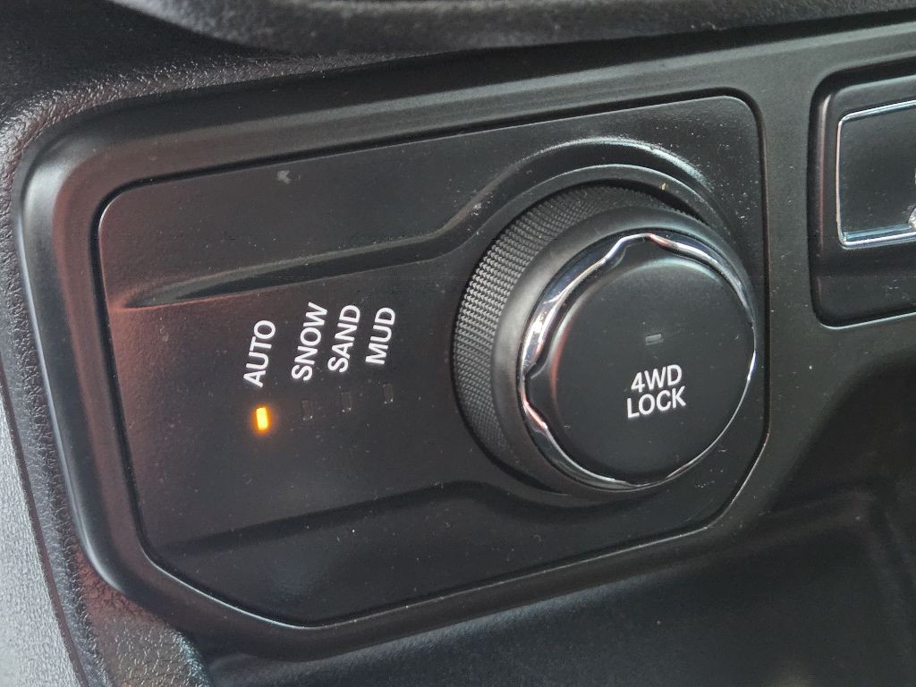 2018 Jeep Renegade Image 16