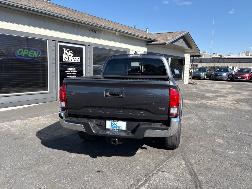 2022 Toyota Tacoma Image 4