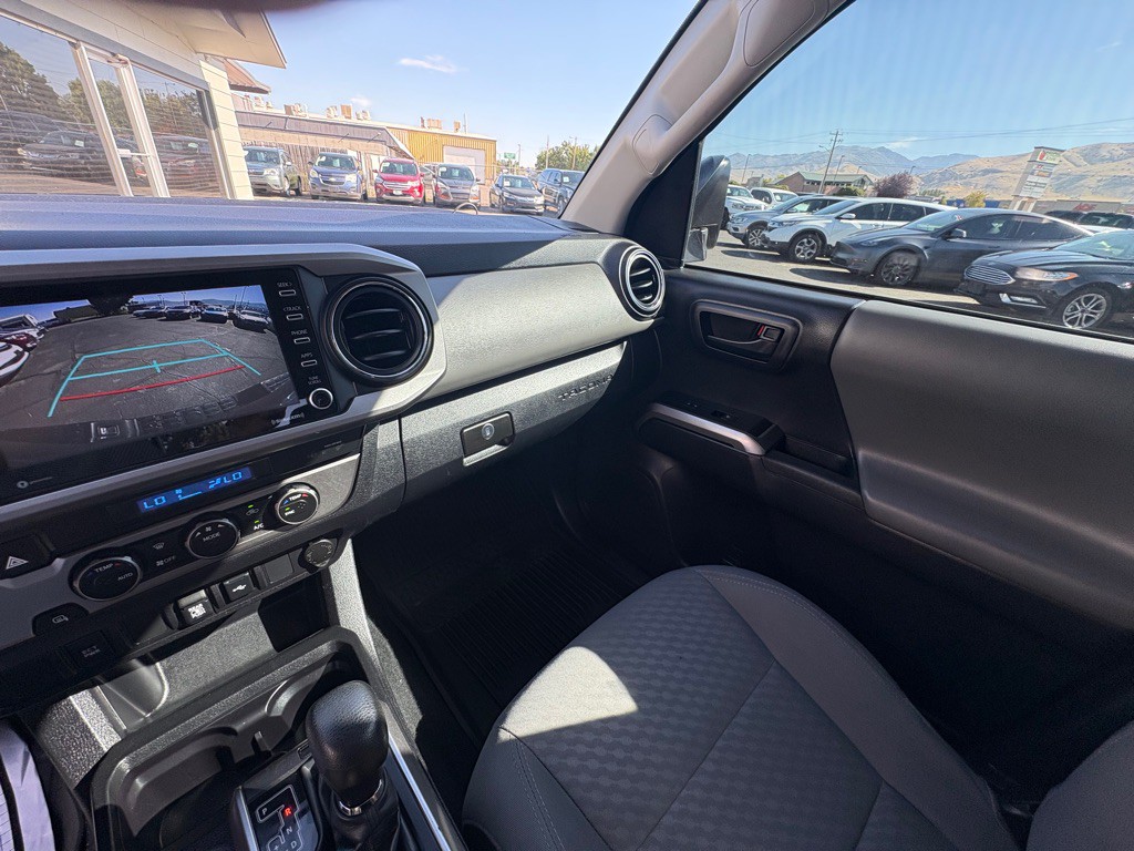 2022 Toyota Tacoma Image 16