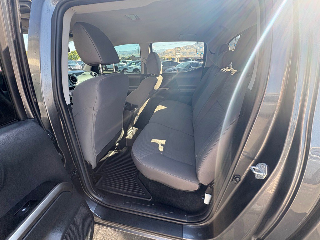 2022 Toyota Tacoma Image 18