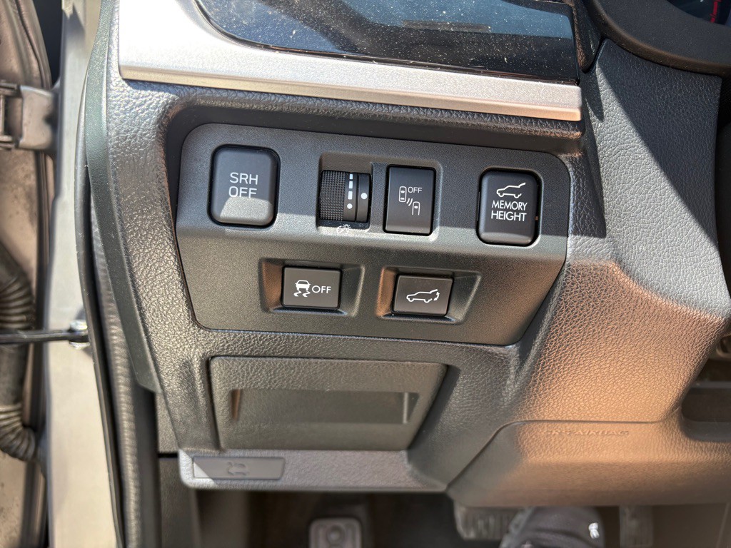 2018 Subaru Forester Image 16