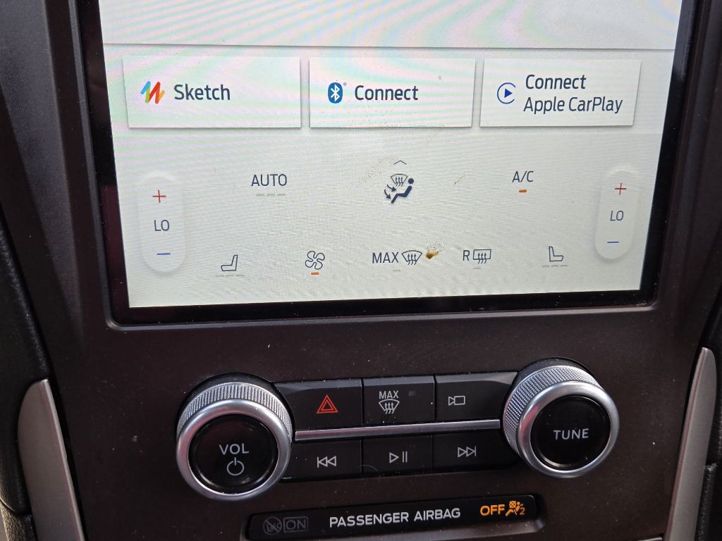 2021 Ford Edge Image 15