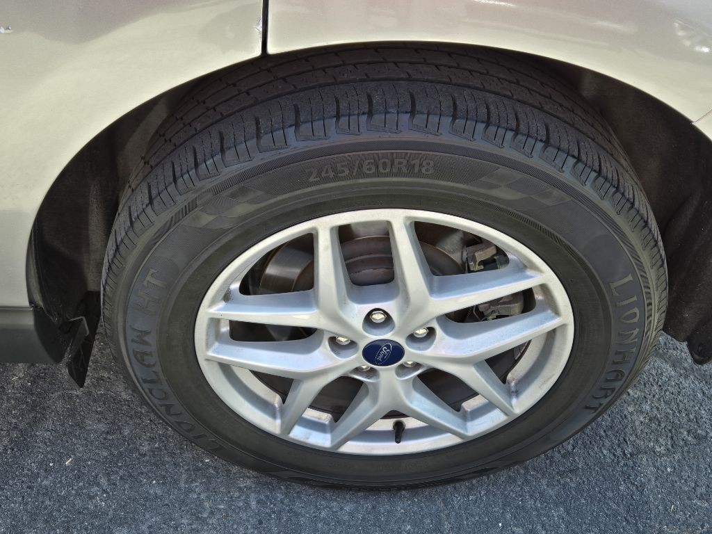 2021 Ford Edge Image 21