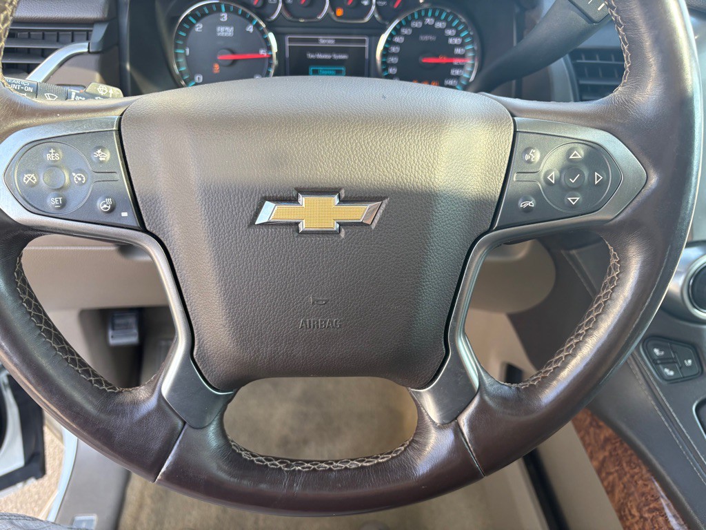 2017 Chevrolet Suburban Image 9
