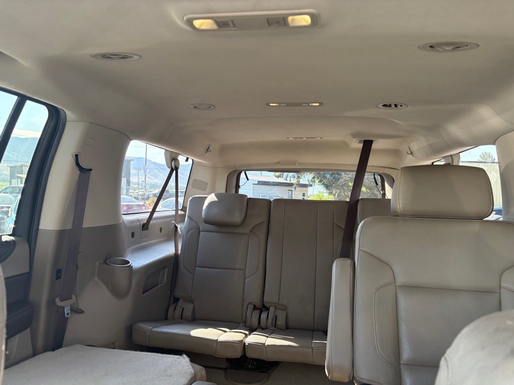 2017 Chevrolet Suburban Image 13