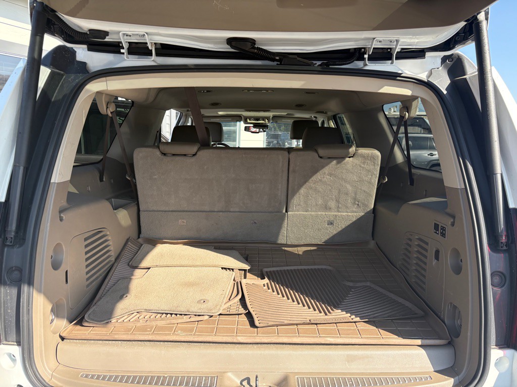 2017 Chevrolet Suburban Image 19
