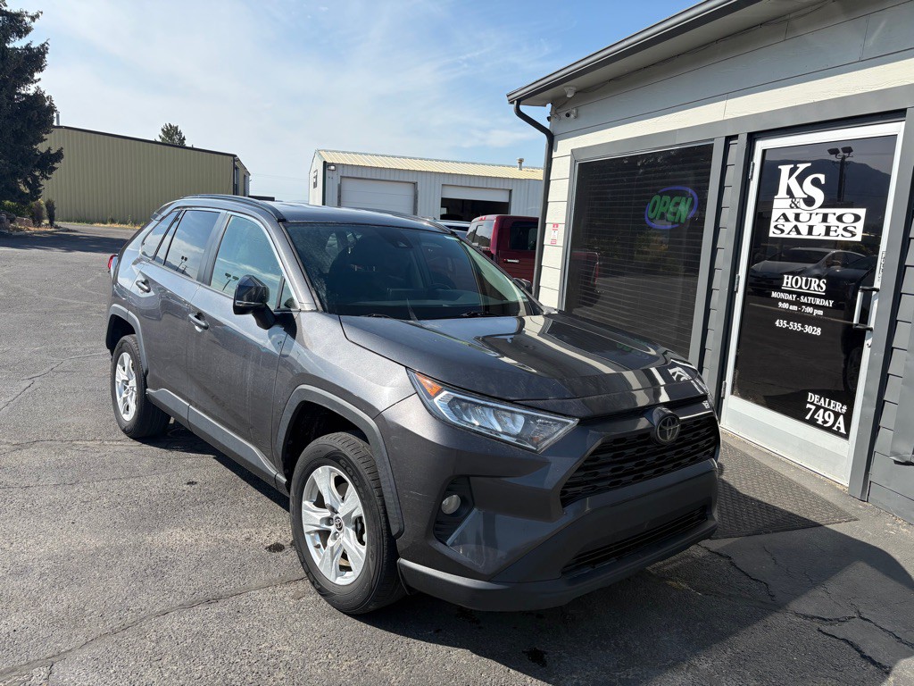 2021 Toyota Rav4 Image 1