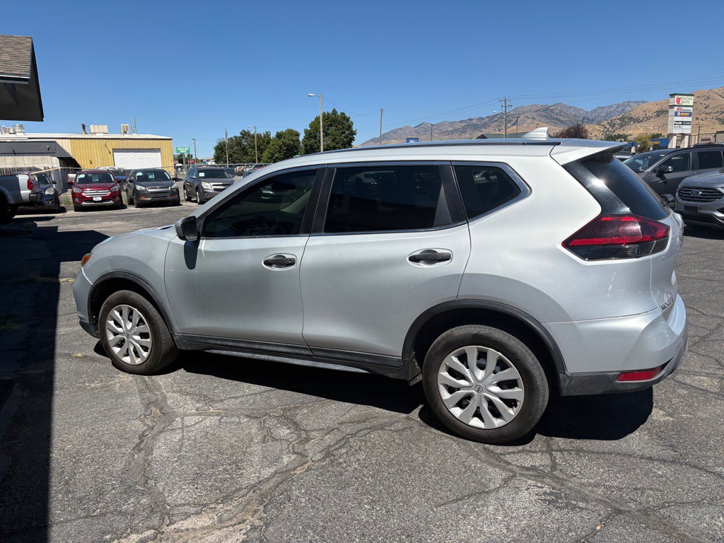 2020 Nissan Rogue Image 6