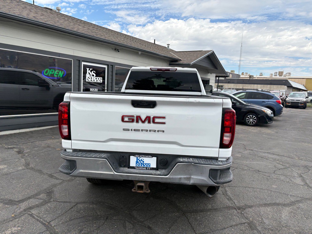 2023 GMC Sierra Image 3