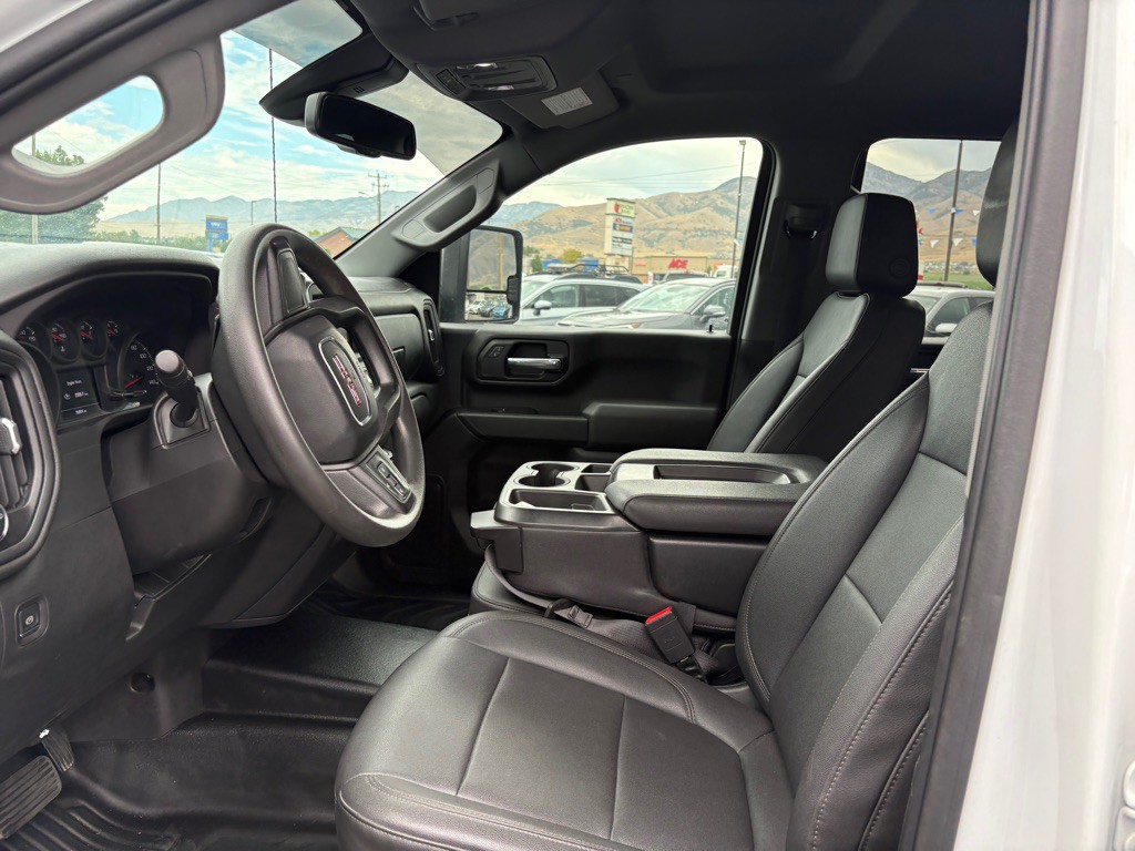2023 GMC Sierra Image 9