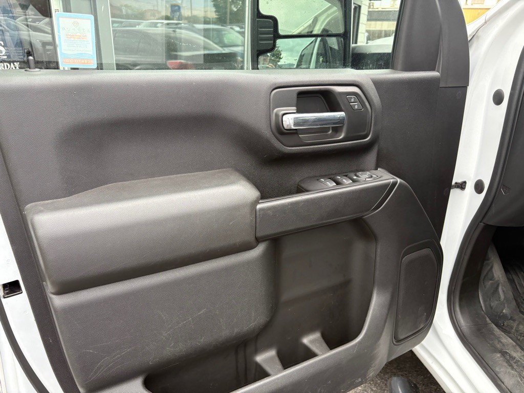 2023 GMC Sierra Image 30