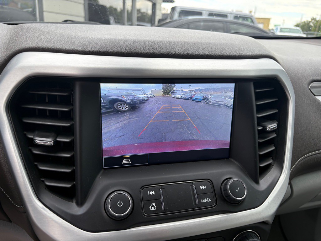 2023 GMC Acadia Image 13