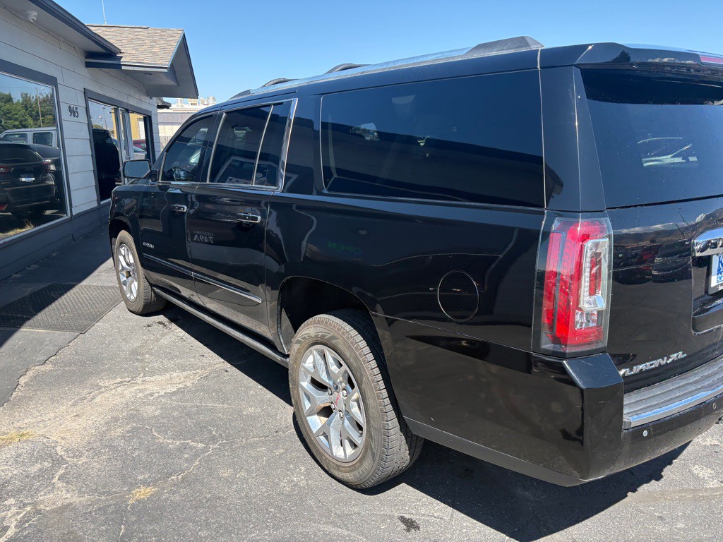 2015 GMC Yukon Image 5