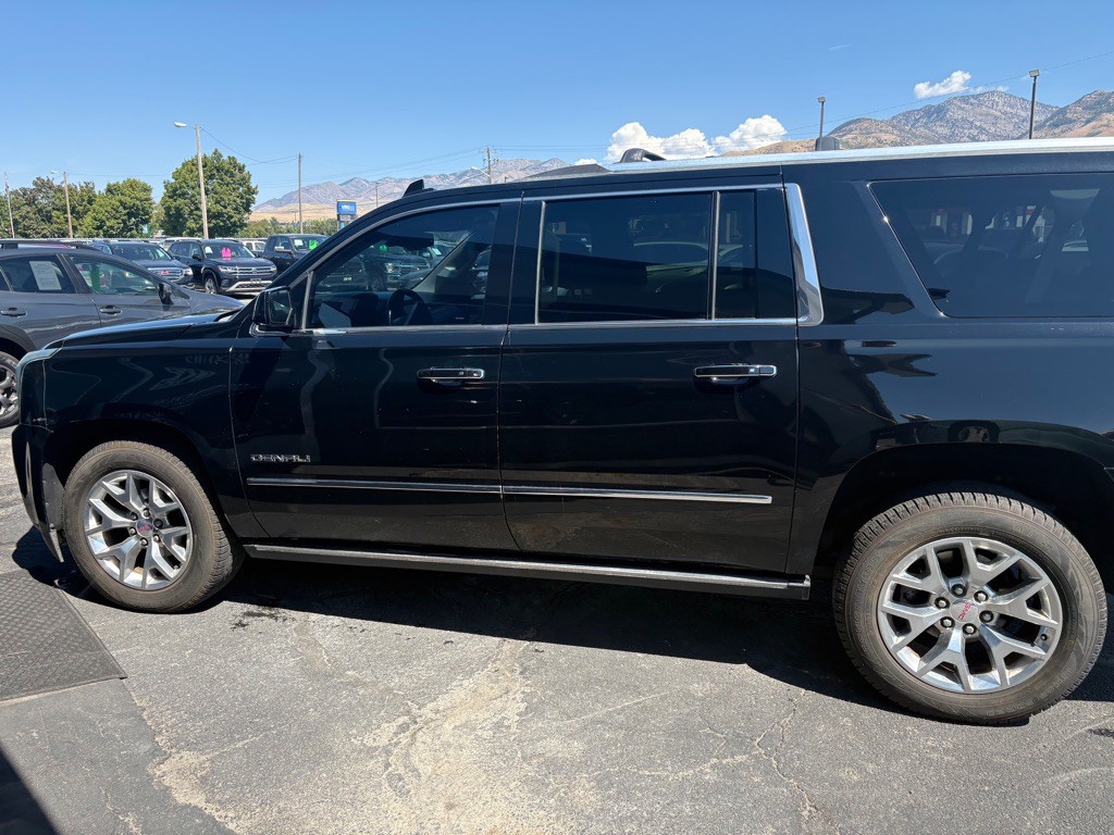 2015 GMC Yukon Image 6