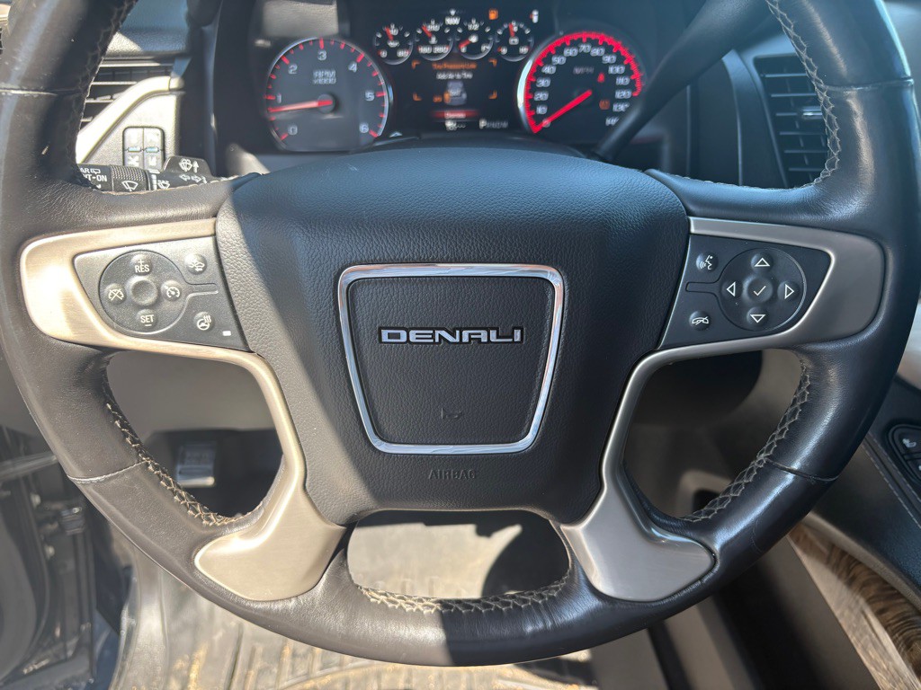 2015 GMC Yukon Image 11