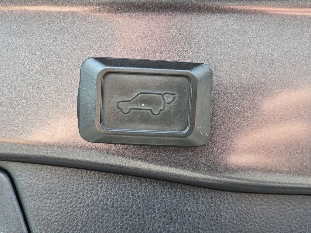 2019 Toyota Rav4 Image 28