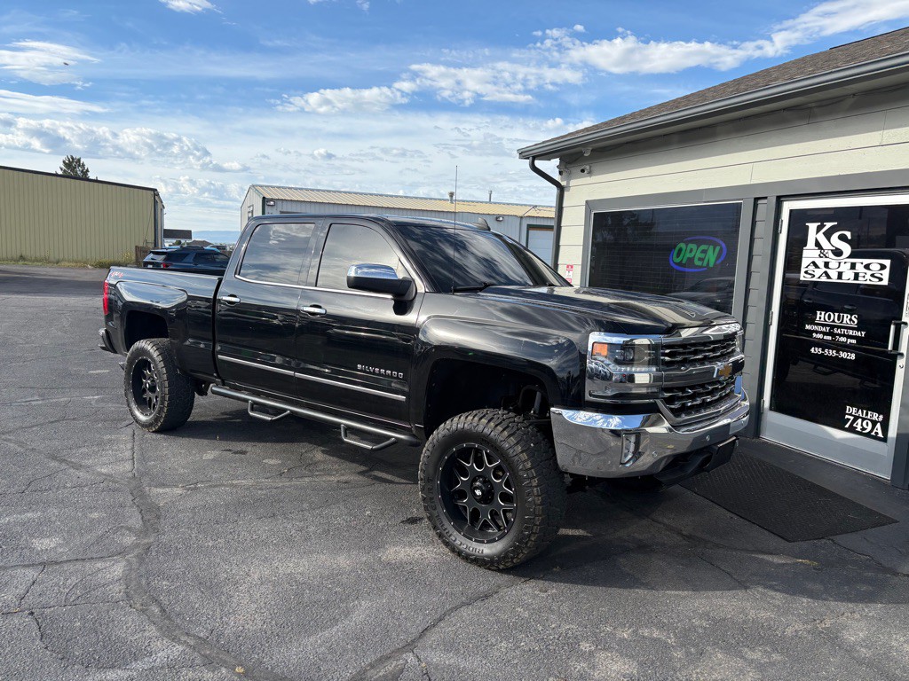 2018 Chevrolet Silverado 1500 Image 1