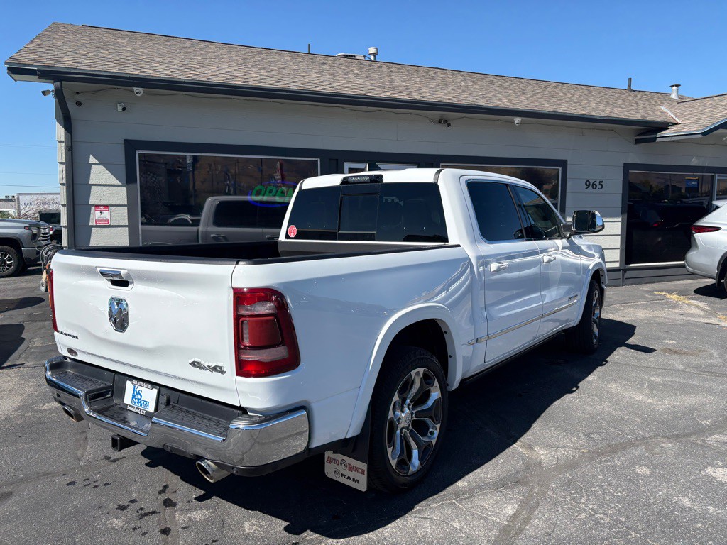 2022 RAM 1500 Image 3