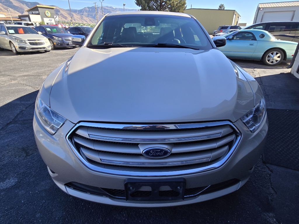 2018 Ford Taurus Image 8