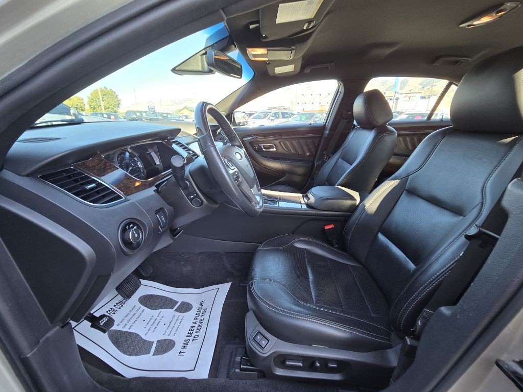 2018 Ford Taurus Image 10