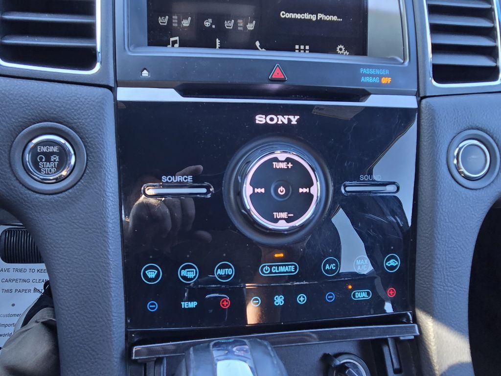2018 Ford Taurus Image 16