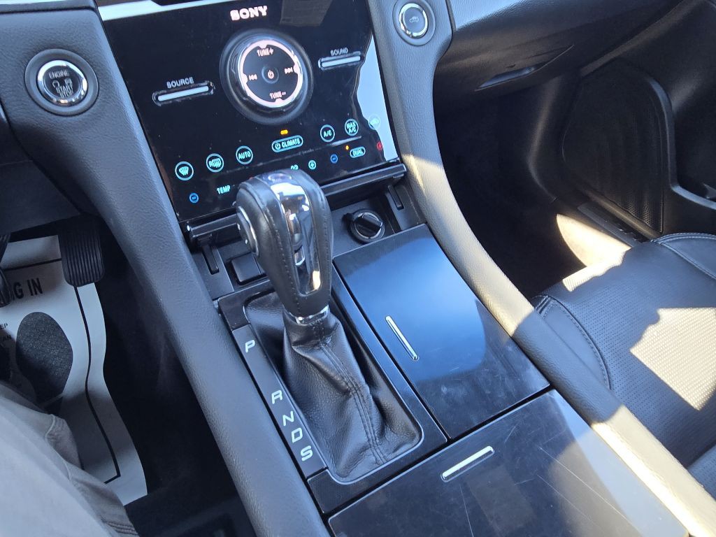 2018 Ford Taurus Image 17