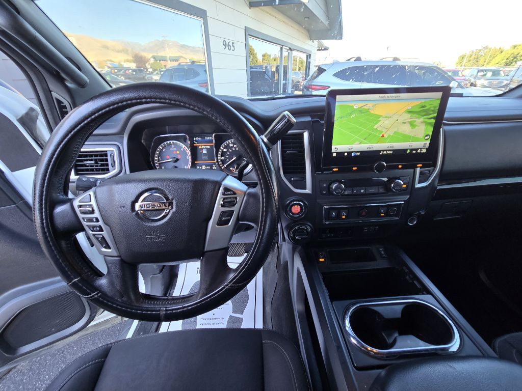 2019 Nissan Titan Image 12