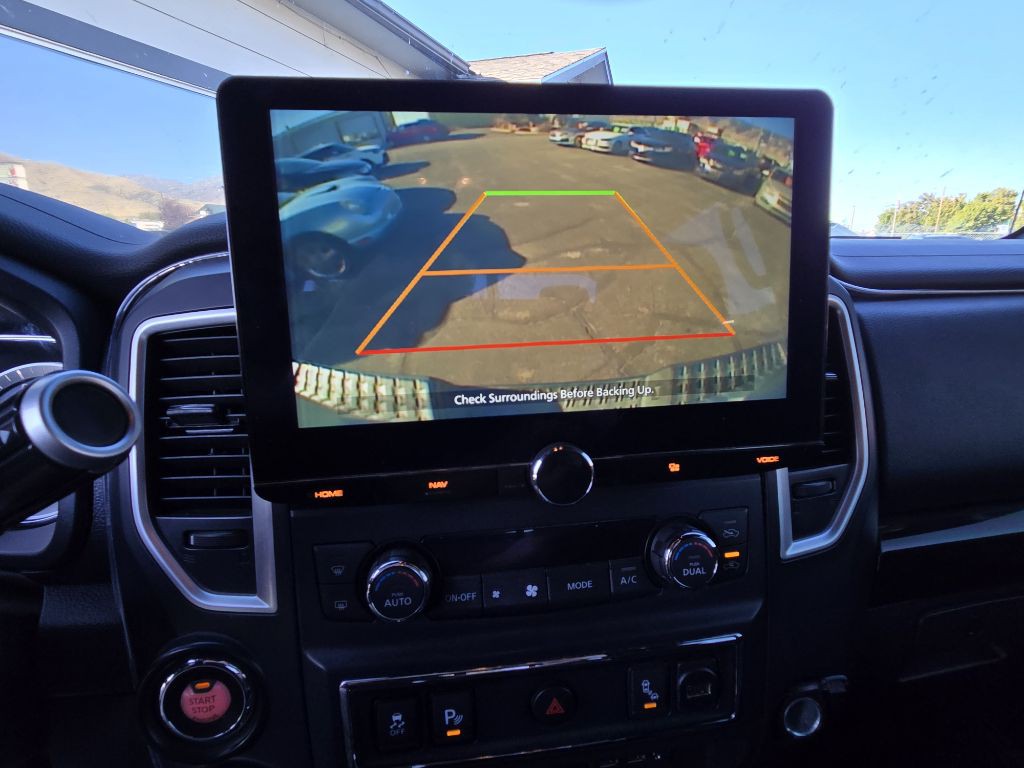 2019 Nissan Titan Image 16