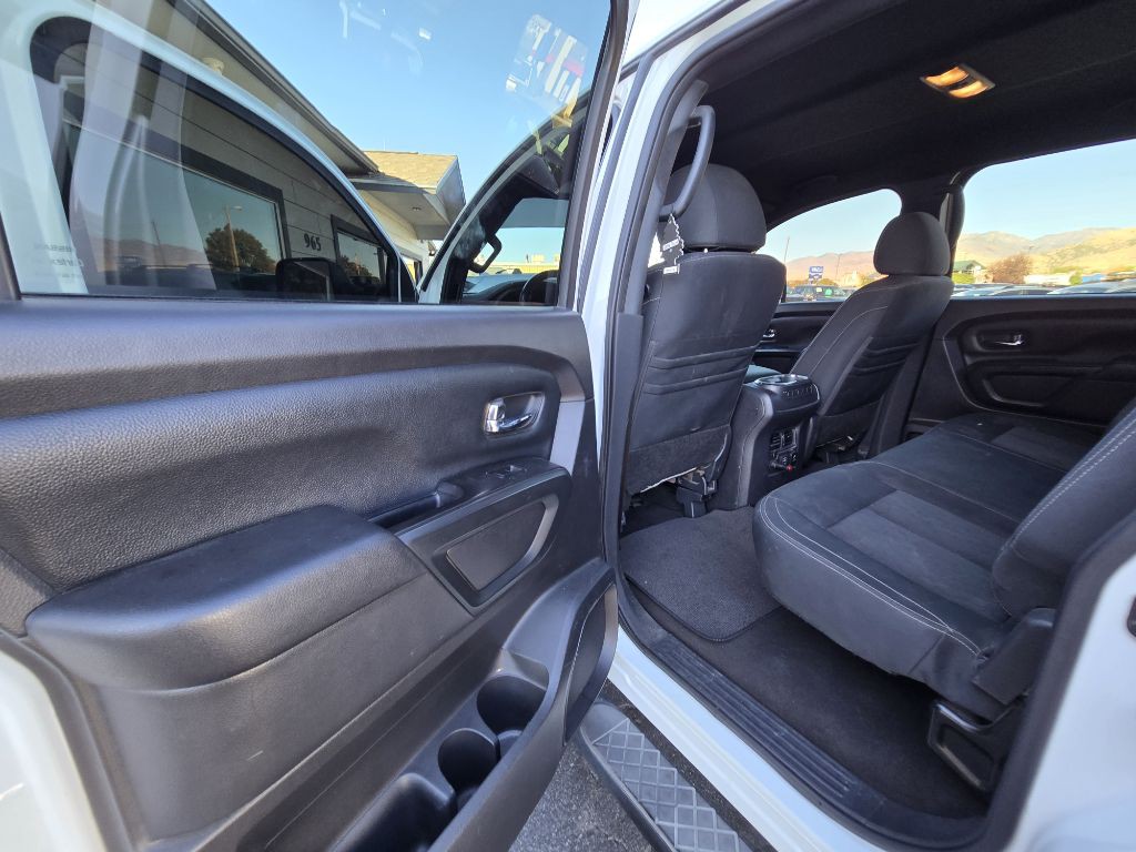 2019 Nissan Titan Image 20