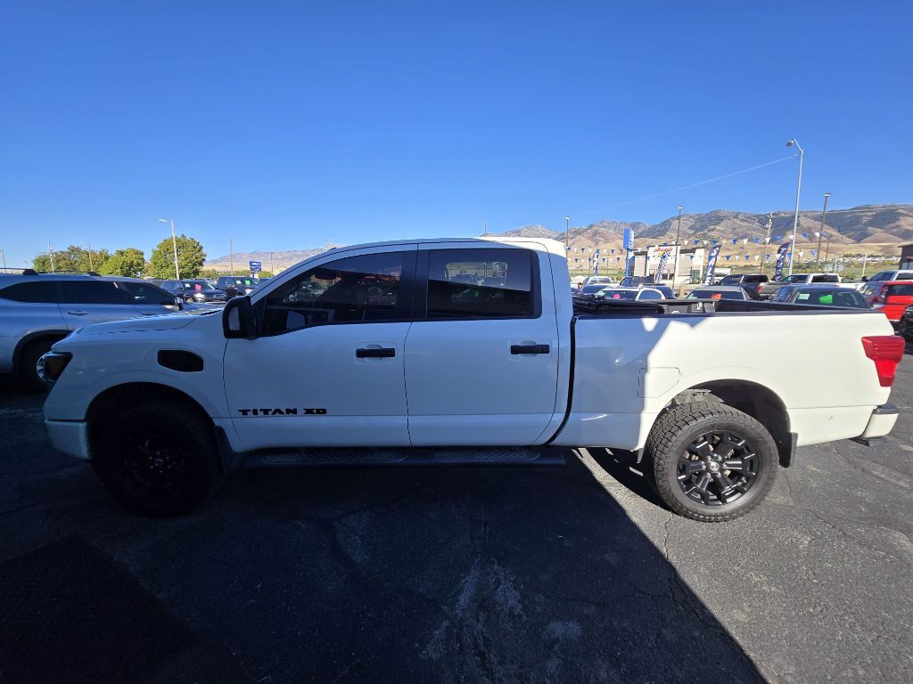 2019 Nissan Titan Image 7