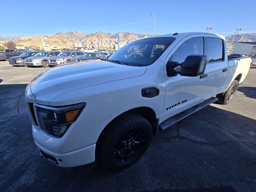 2019 Nissan Titan Image 8