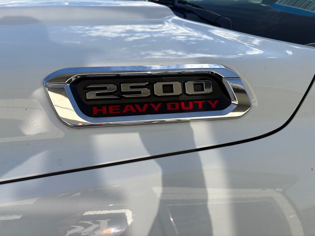 2024 RAM 2500 Image 8