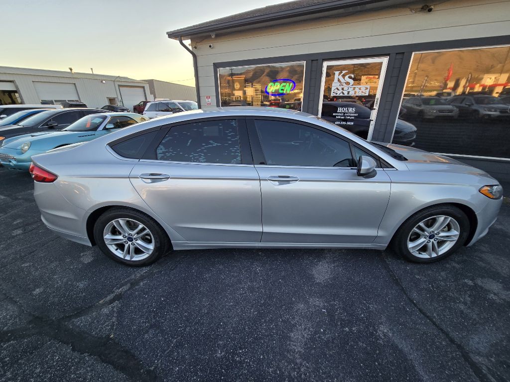 2018 Ford Fusion Image 2