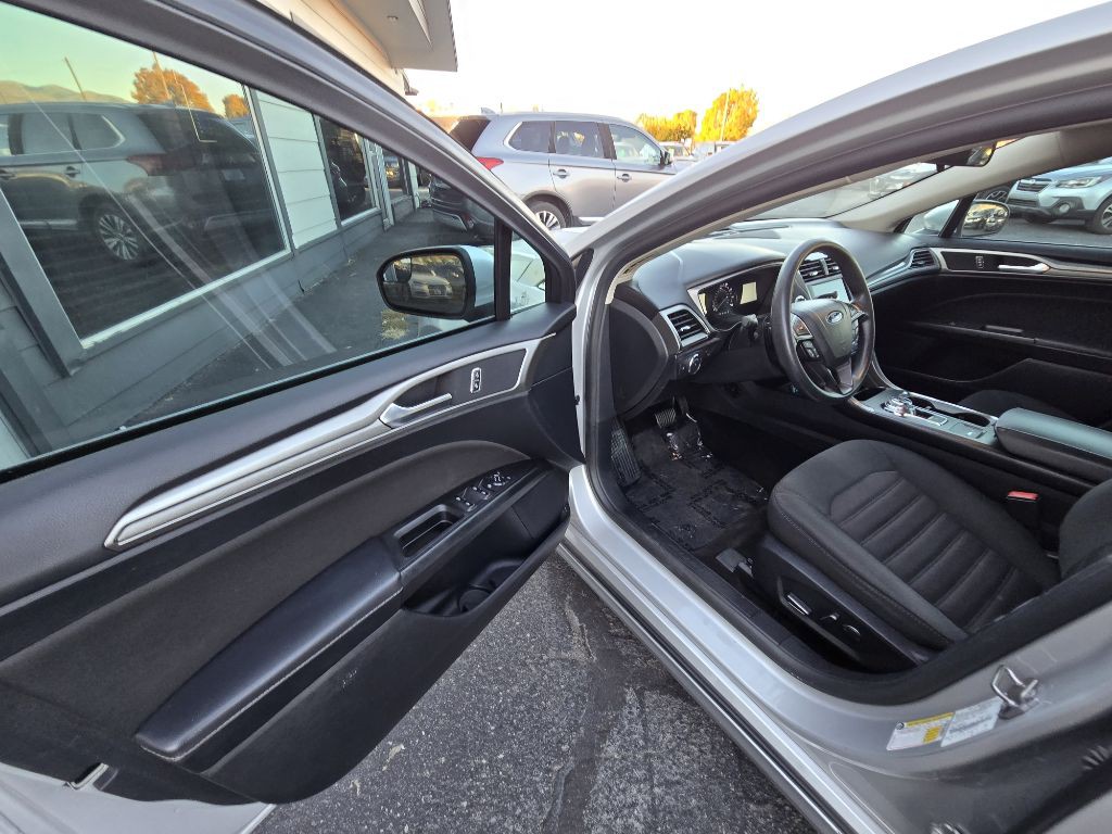 2018 Ford Fusion Image 9