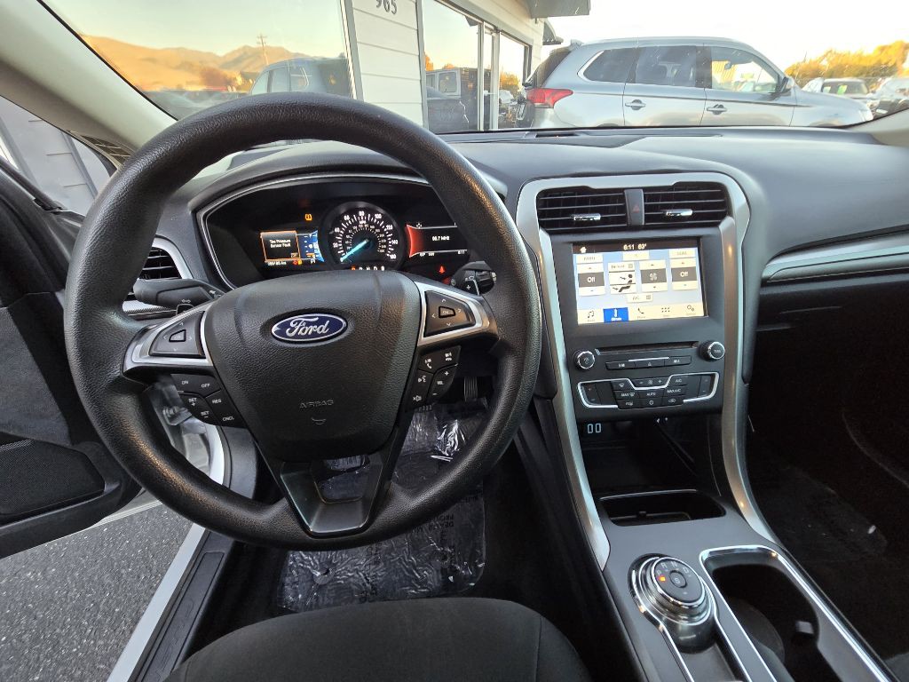 2018 Ford Fusion Image 11