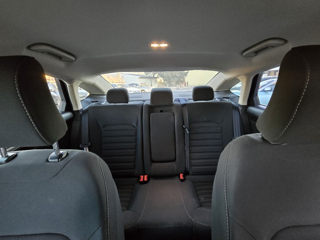 2018 Ford Fusion Image 17