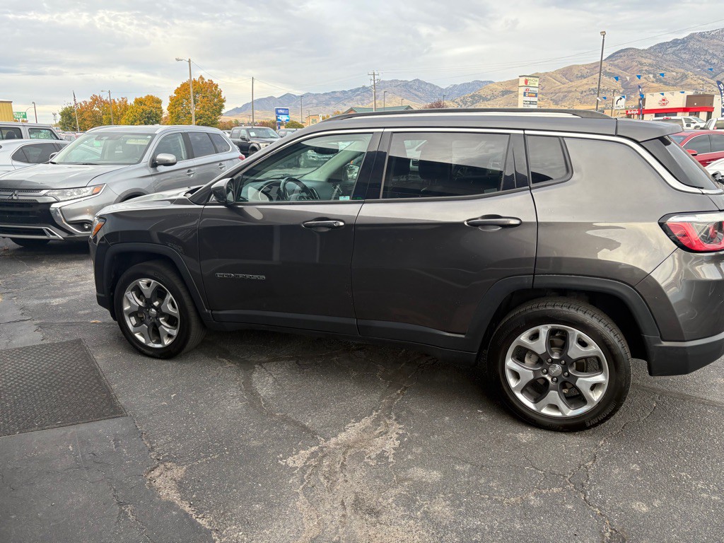 2019 Jeep Compass Image 6