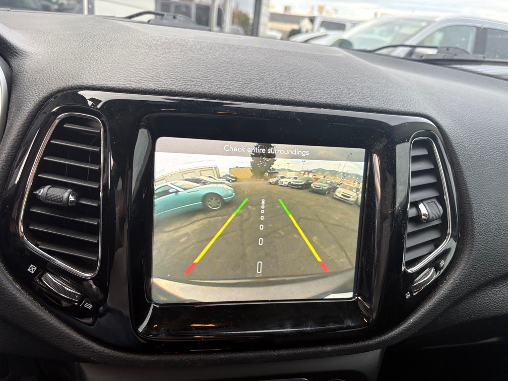 2019 Jeep Compass Image 11